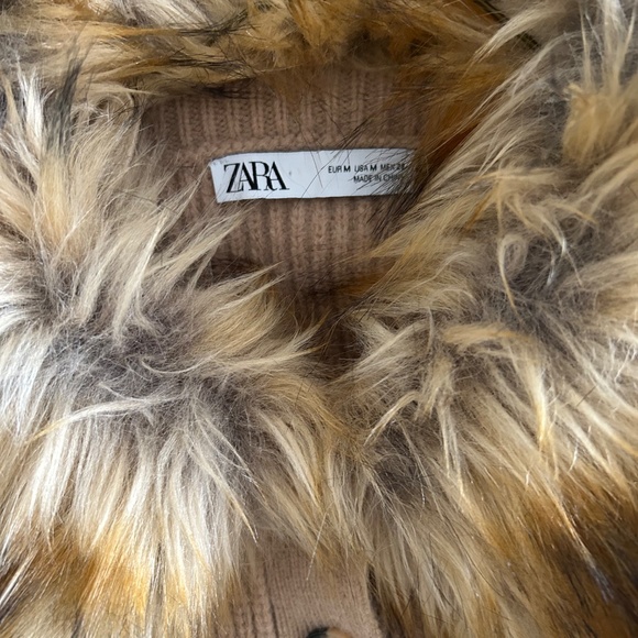 Zara cardigan with removable faux fur collar - Picture 3 of 4